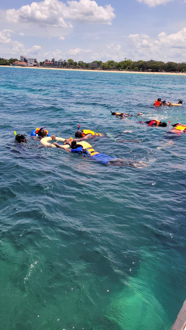 Snorkeling Trincomalee